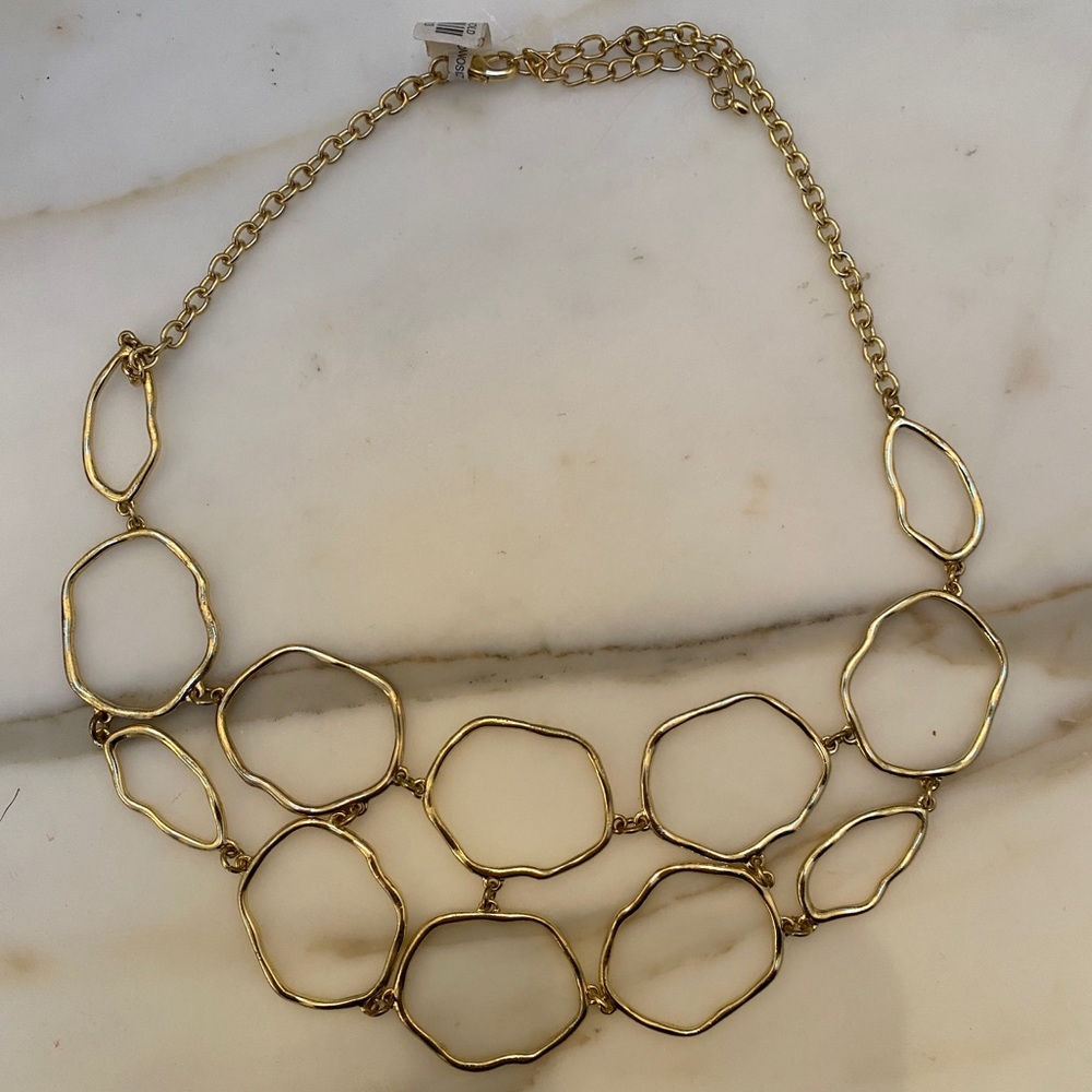 Francesca’s Hammered Circle Gold Necklace
